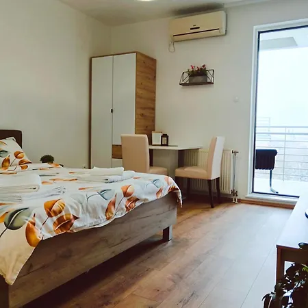 Alacaster B Apartamento Novi Sad