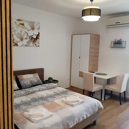 Apartment Alacaster B Novi Sad